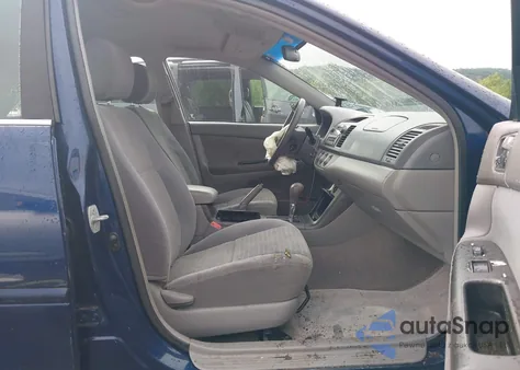 2006 Toyota Camry Le/Xle/Se z USA, uszkodzony, nr VIN 4T1BE32K86U161753